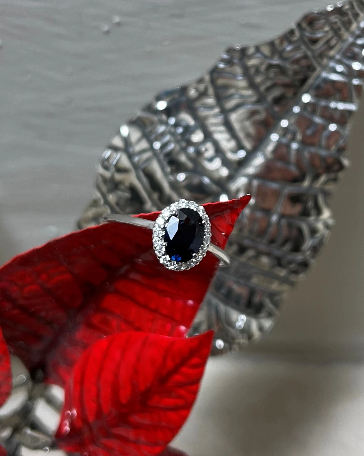 013 Miluna Anello oro con Zaffiro e brillanti cod: LID3271